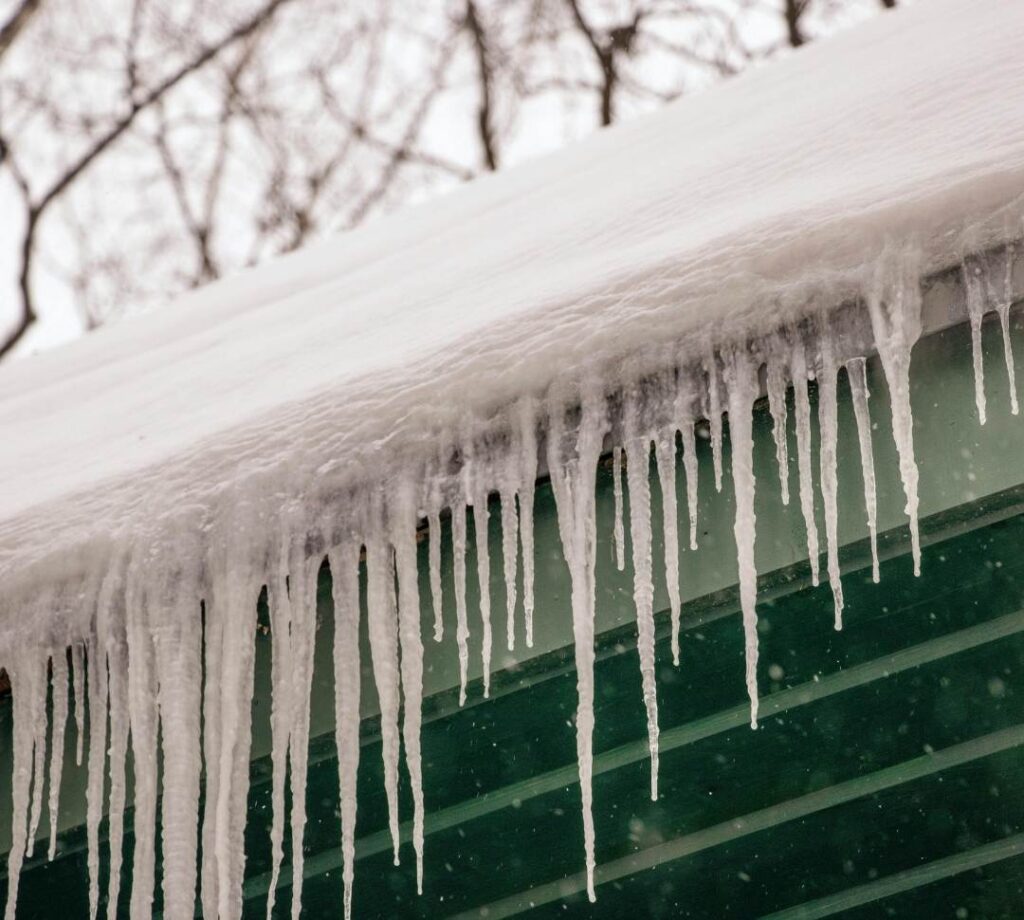 roof leaking in winter can be caused by snow and ice dams